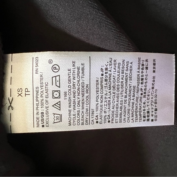 Banana Republic Ruffled Smock Neck Blouse - Picture 3 of 3